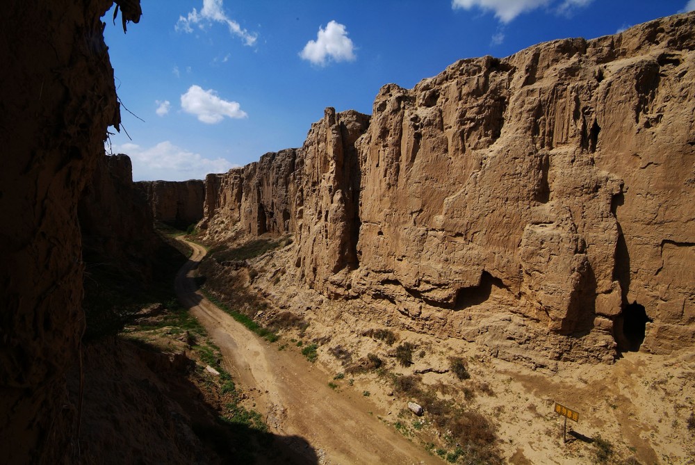 宁夏旅游景点水洞沟大峡谷沟壑纵横