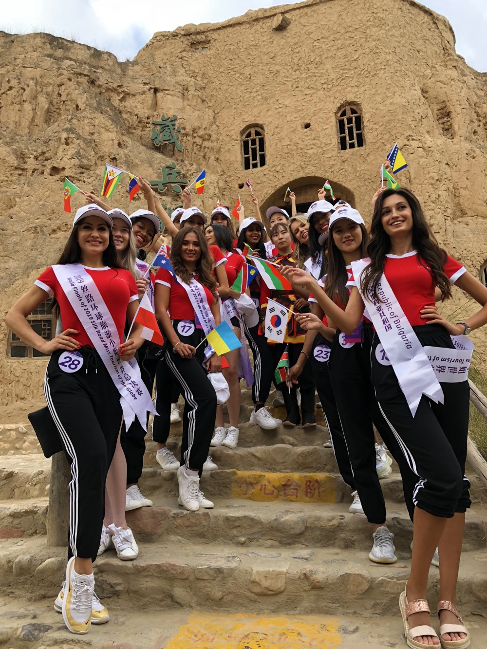 银川旅游景点水洞沟2019丝路环球旅游小姐大赛